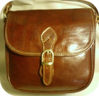 Florence Shopping - handmade leather bags and goods - Dantesca bag