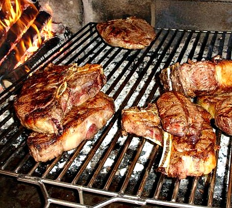 A bistecca fiorentina MUST be cooked on a spit