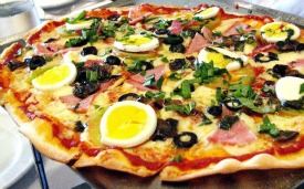 Florence Restaurants - Pizza Places - crispy Florentine capricciosa