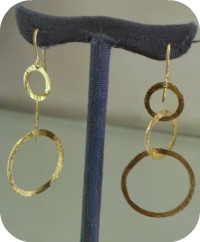 Florence Shopping - Gold Jewelry - OroDue hand hammered earrings
