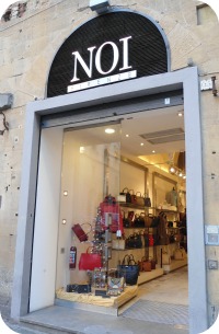 Florence Shopping - Leather Jackets - Noi