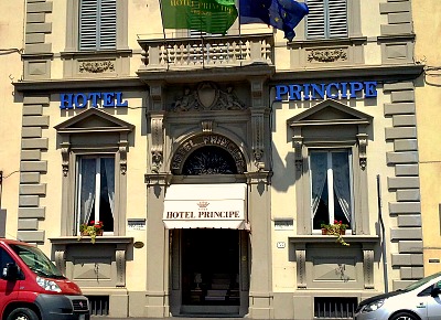 Hotel Principe along the Lungarno