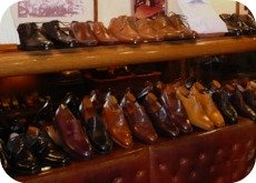 Florence Shopping - handmade leather shoes - Mannina men's shoes