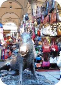 Florence Shopping - Outdoor Markets - Porcellino market