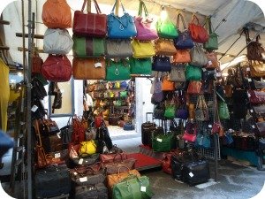 Florence Shopping - outdoor markets - San Lorenzo bag stand