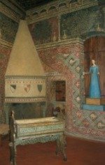 Florence Museums - Palazzo Davanzati fireplace and crib