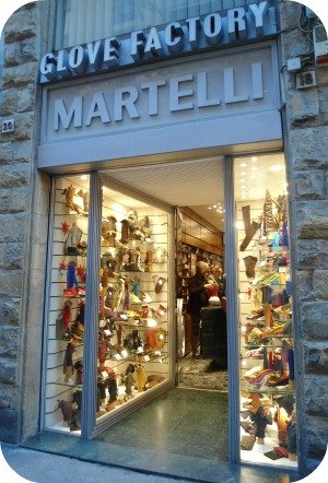Florence Shopping - Belts and Gloves - Martelli shop