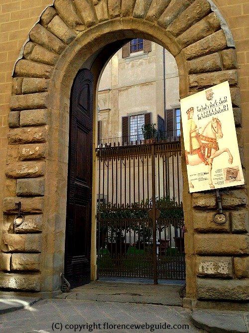 High arched doorway of Medici palace for horse and carriage to pass through